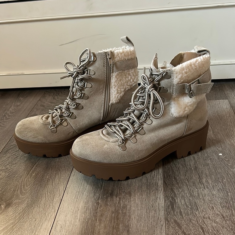 Soda Platform Boots